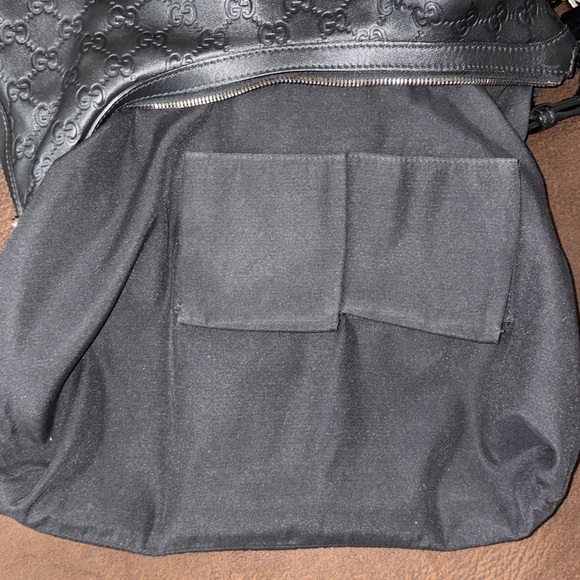 Gucci Black Embossed Leather Shoulder Bag - Picture 7 of 10